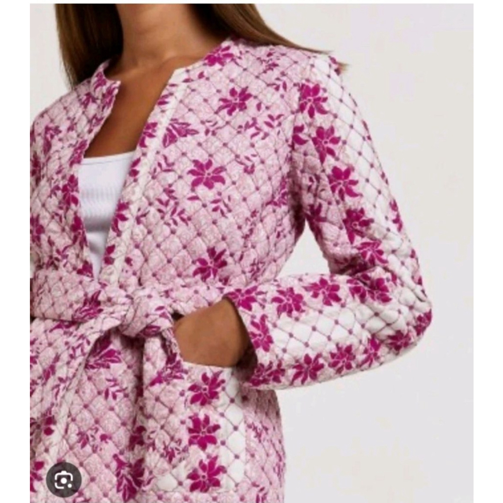 River Island Quilted Floral Jacket with pockets, Tie Waist & Matching Shorts - Picture 3 of 15